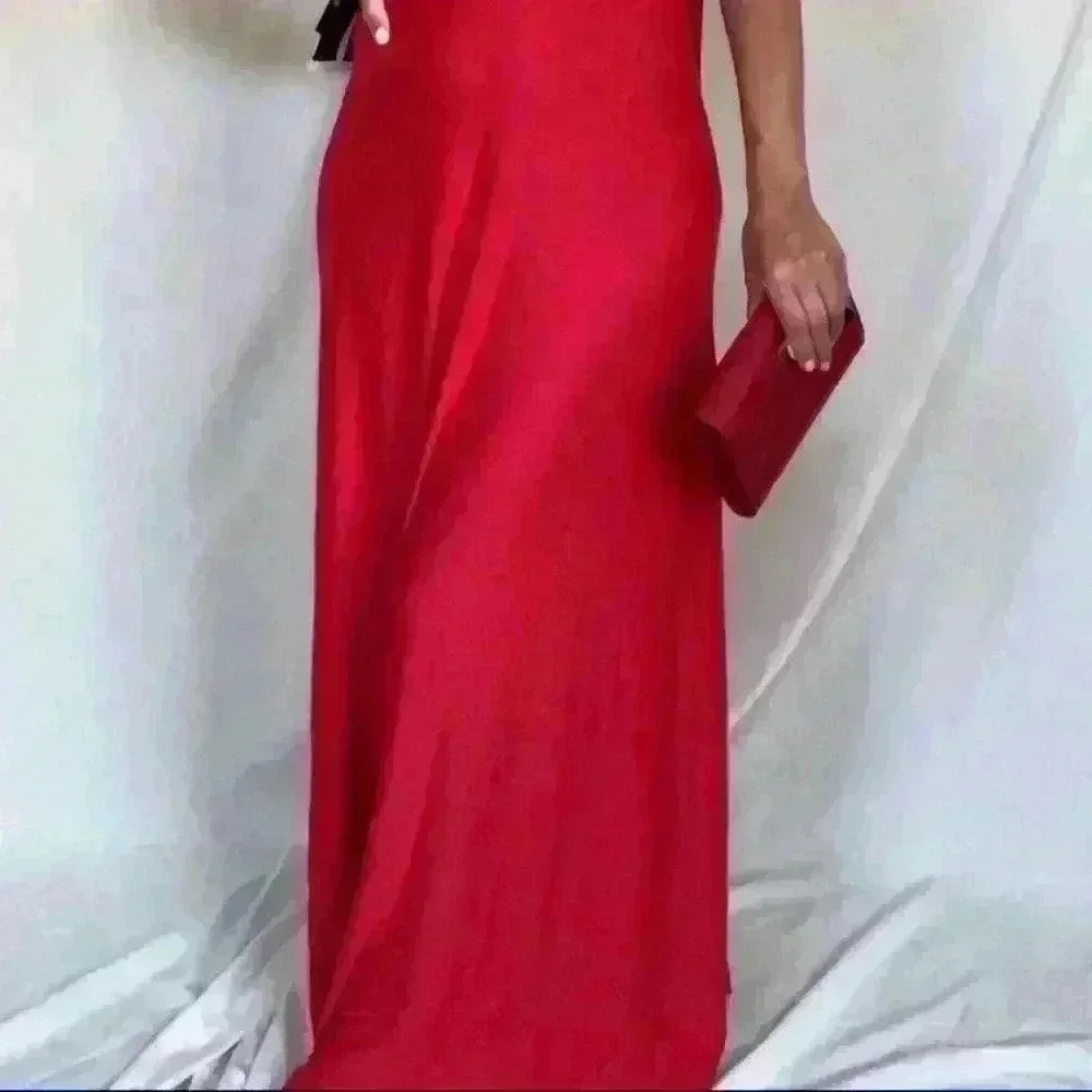 Multi-way red gown - Picture 3 of 12